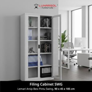 Filing cabinet SWG Lemari Arsip Besi Pintu Swing, 90 x 45 x 185 cm, di ruang kerja.